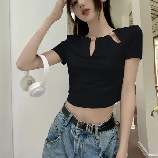 Apricot short-sleeved T-shirt women's summer hot girl high-waisted chain design hollow short top