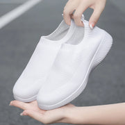 Women's Walking Shoes Wide Toe Box Knitted Slip-on Shoes for Women Comfortable and Soft Casual Work Loafer Shoes